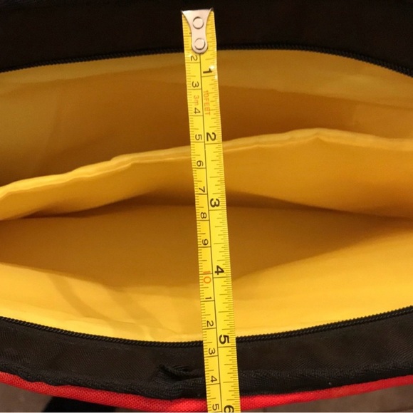 Procat Puma Watercolor Messenger/ Laptop Bag,many pockets to grab items easily - Picture 5 of 5